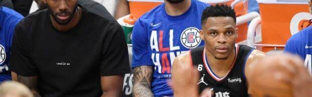 半岛体育APP-快艇诅咒又来了！1.93亿豪阵毁于伤病 韦少成大腿