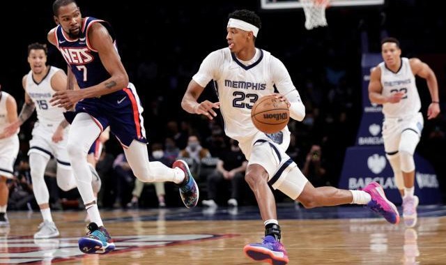 半岛体育官网-篮网三连败陷入新危机，好在欧文即将回归帮忙