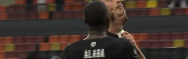 半岛体育官方网站-媒体曝光阿瑙骂人原话内容 海港外援已公开道歉